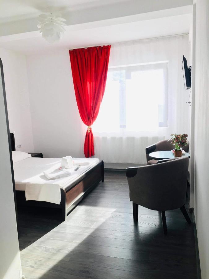 Casa Famous Apartment Iasi Ngoại thất bức ảnh