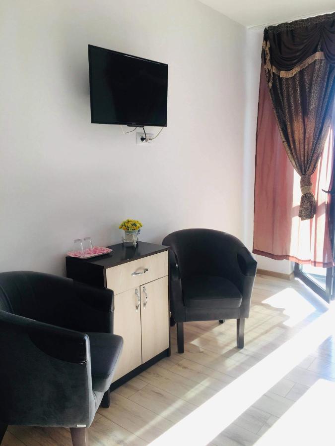 Casa Famous Apartment Iasi Ngoại thất bức ảnh