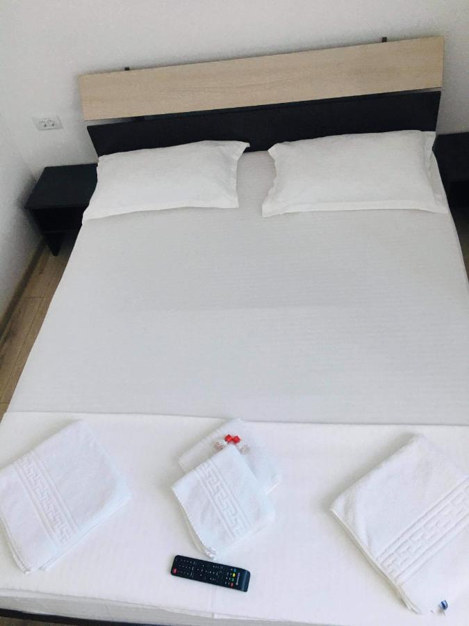 Casa Famous Apartment Iasi Ngoại thất bức ảnh